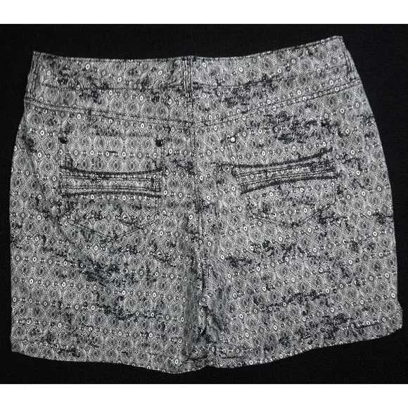 Bandolino Amy Short-Black Stamp Melody-Size 10 - Picture 4 of 7